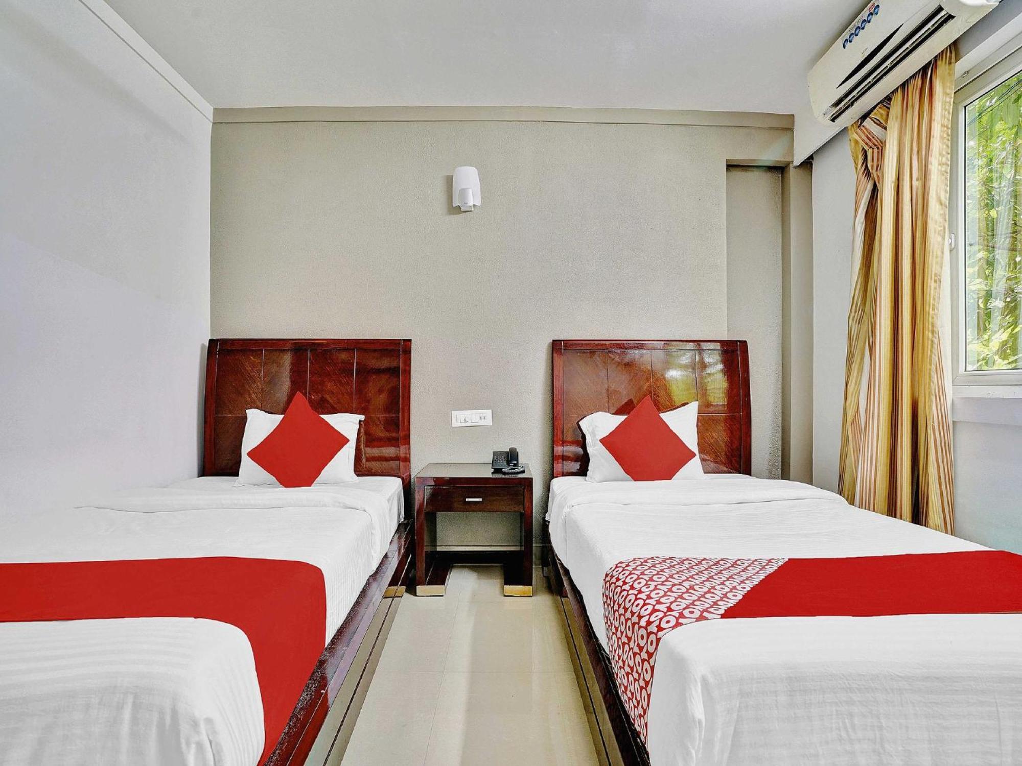 Hotel O Aec Residency Mararikulam Exterior photo
