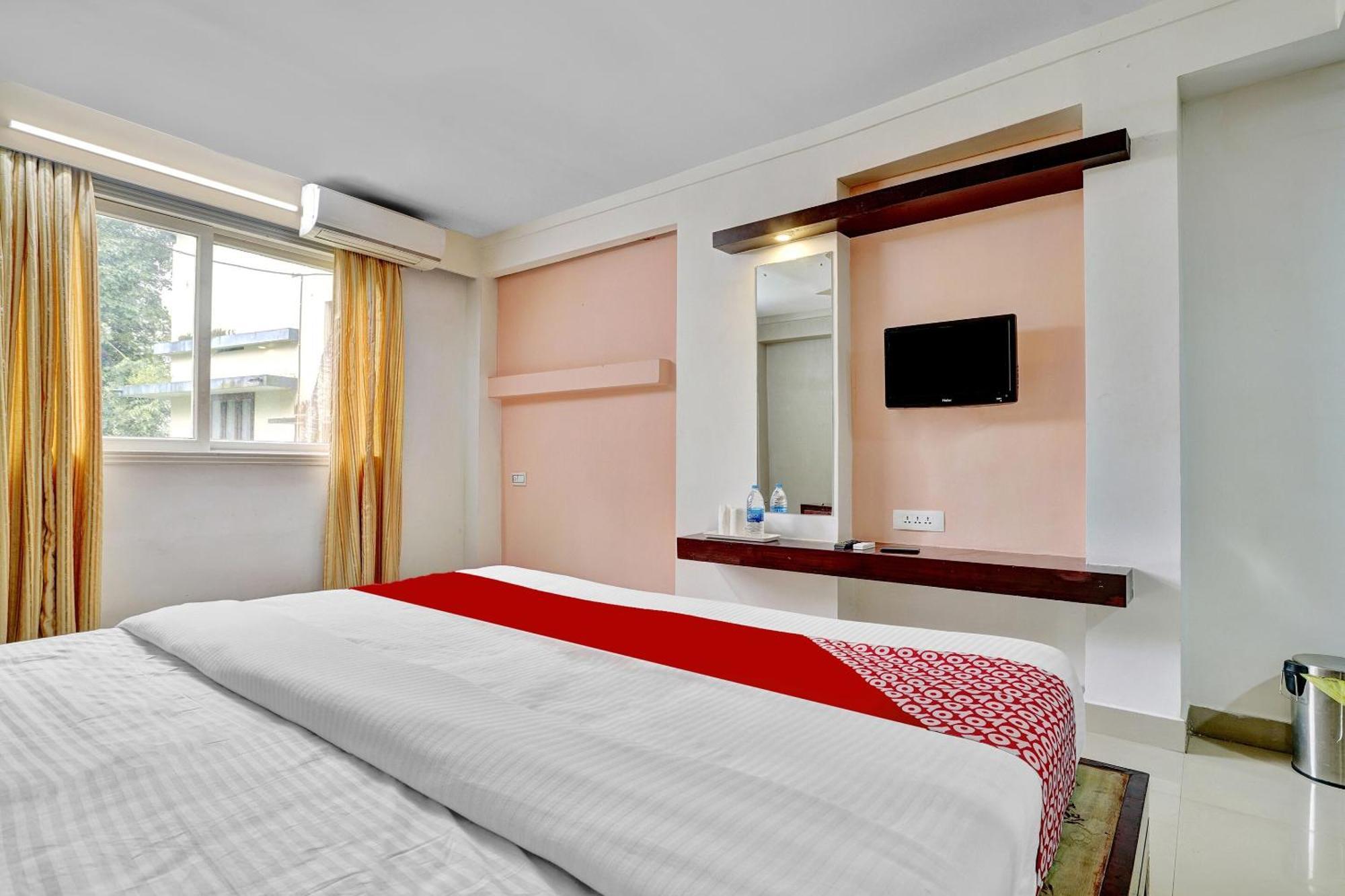 Hotel O Aec Residency Mararikulam Exterior photo